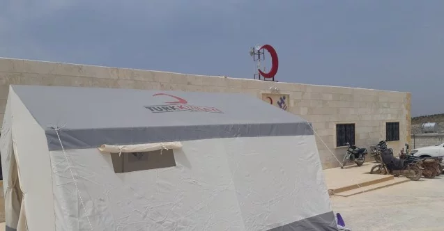 İdlib halkı, Türk Kızılayı tarafından kurulan sahra hastanesinde ücretsiz tedavi alıyor