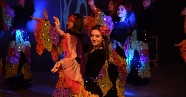 İnegöl Belediyesi Halk Dansları Topluluğu sanatçılar yetiştiriyor