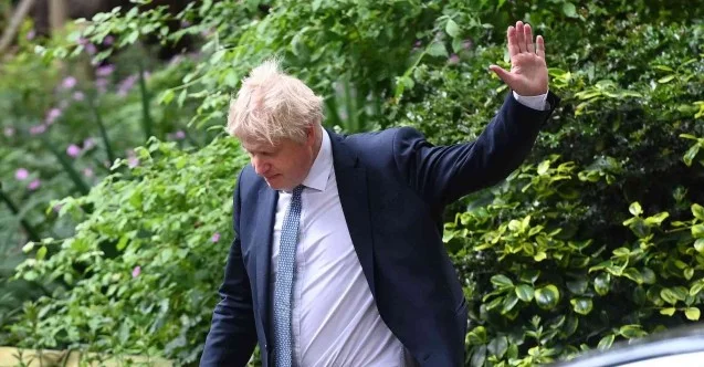 İngiltere Başbakanı Johnson, Partygate skandalı sonrası istifa etmeyecek