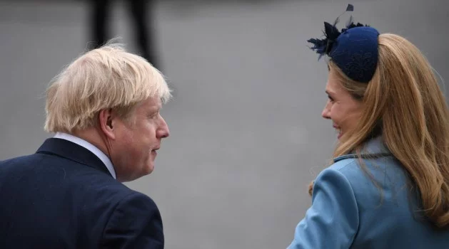 İngiltere Başbakanı Johnson’ın hamile nişanlısının testi pozitif çıktı