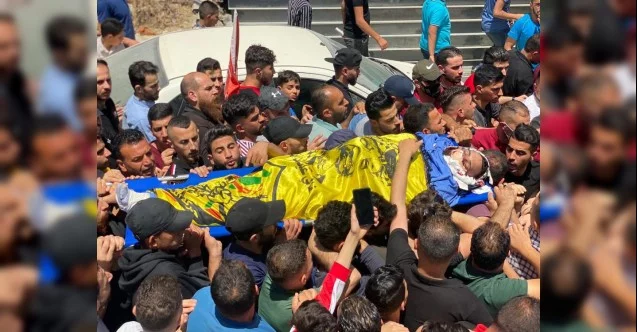 İsrail tarafından öldürülen Filistinli genç toprağa verildi