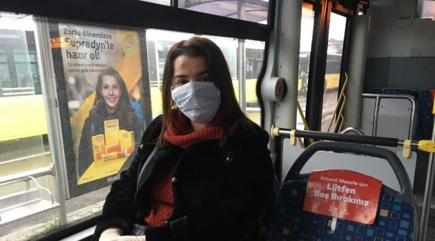İstanbullular, toplu taşımalarda maske kuralına özen gösteriyor