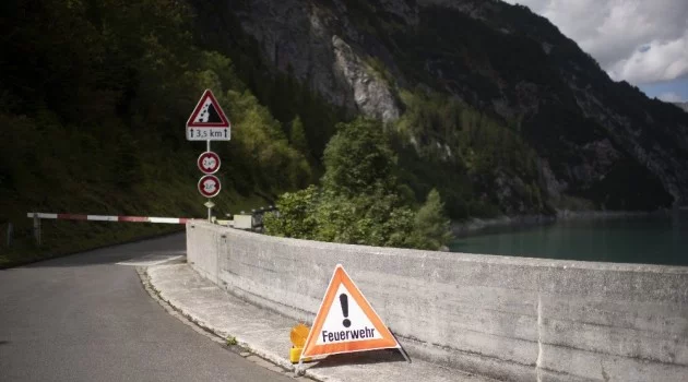 İsviçre’de kanyonda 3 İspanyol turist ölü bulundu