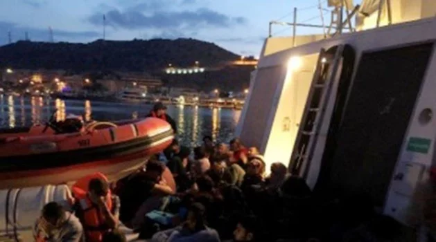 İzmir’de 132 göçmen yakalandı