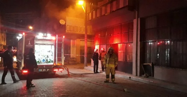 İzmir’de marangoz atölyesinde korkutan yangın