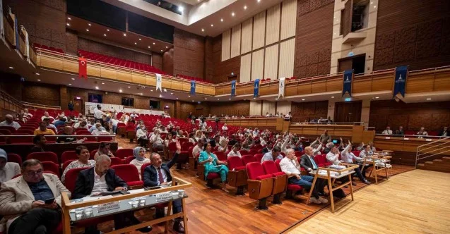 İzmir’de meclisin gündemi toplu ulaşım tarifesi oldu