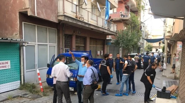 İzmir’de sokak ortasında infaz
