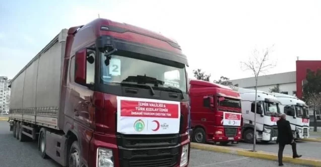 İzmir’den deprem bölgelerine 31 tır yardım malzemesi desteği