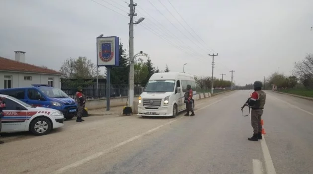 Bursa'da jandarmadan yol uygulaması: 27 gözaltı