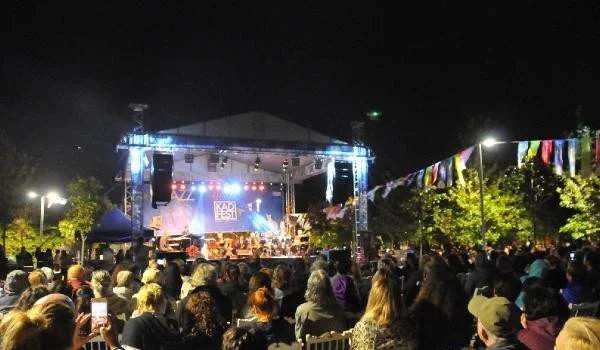 Kadıköy 3 ay boyunca festival havası yaşadı