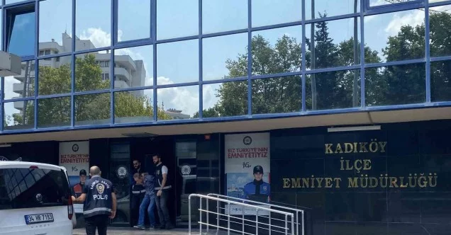 Kadıköy’de kafede tartıştığı kadını silahla öldüren zanlı adliyeye sevk edildi