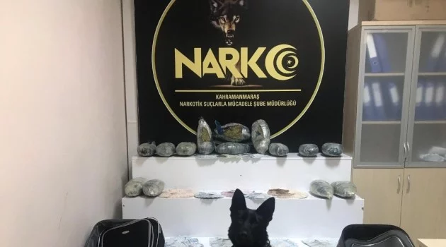 Kahramanmaraş polisi valizlere gizlenmiş 15 kilo uyuşturucu ele geçirdi