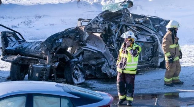 Kanada’da 200 araç zincirleme kazaya karıştı: 2 ölü, 70 yaralı