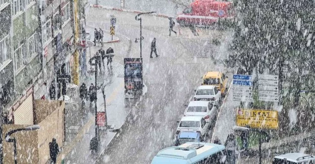 Karabük’te kar yağışı etkili oluyor