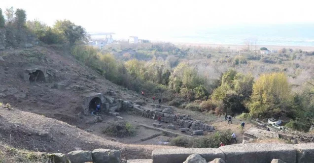 Karadeniz kıyısında günümüze ulaşabilen tek antik tiyatro