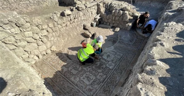Karadeniz’in Zeugması Hadrianopolis’te bin 500 yıllık yeni mozaikler bulundu