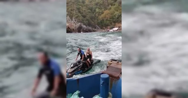 Karaya oturan teknedeki vatandaşların imdadına cankurtaran ekipleri yetişti