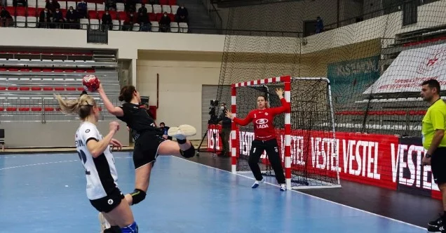 Kastamonu Belediyespor, EHF Cup’taki ilk galibiyetini aldı