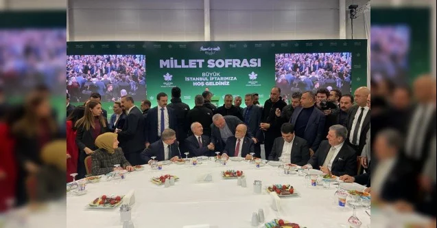 Kılıçdaroğlu, Gelecek Partisi’nin Yenikapı’daki iftar programına katıldı