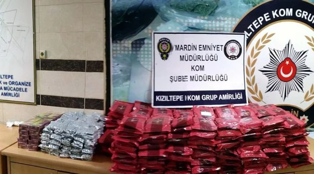 Kızıltepe’de 41 bin paket gümrük kaçağı sigara ve 443 kilogram nargile tütünü ele geçirildi