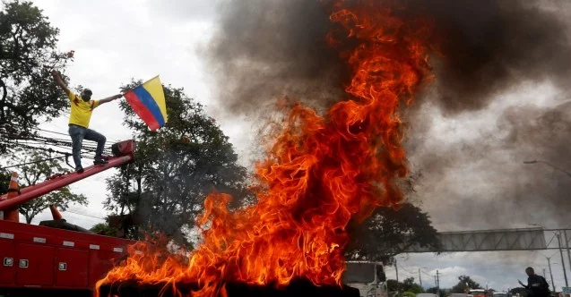 Kolombiya’da vergi reformu protestolarında ölü sayısı 19’a yükseldi