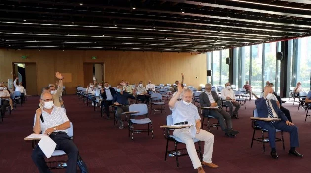 Komisyon toplantısında Ayvacık Belediyesi’ne eleştiri