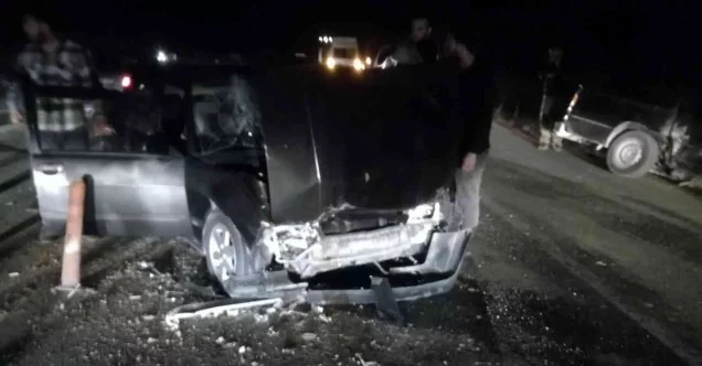 Malatya’da otomobil ile pikap çarpıştı: 2 yaralı
