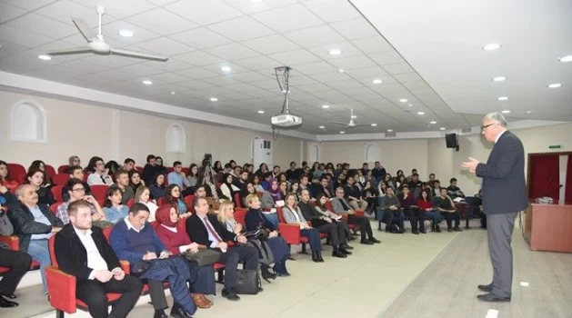 Marmara Üniversitesi Siyaset ve Diplomasi Okulu başladı