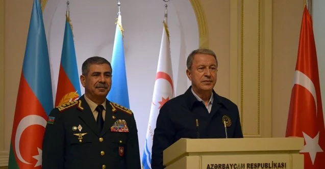 Milli Savunma Bakanı Akar, Azerbaycanlı mevkidaşı Hasanov ile görüştü