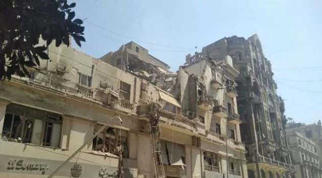 Mısır’da bina çöktü: En az 4 yaralı
