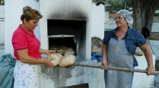 Mudanyalı kadınlardan organik köy ekmeği