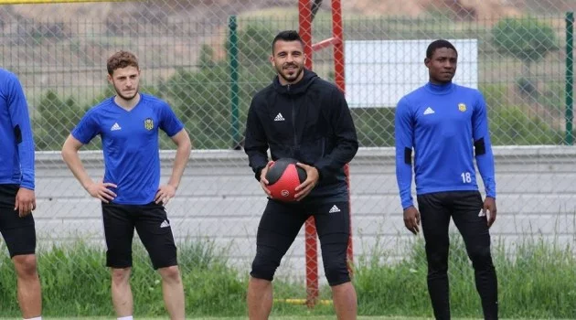 Mustafa Eskihellaç genç milli takım aday kadrosunda