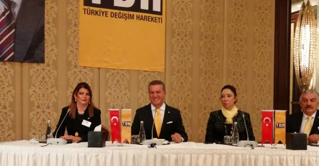 Mustafa Sarıgül, kuracağı siyasi partinin kurucu üyeleri ile buluştu