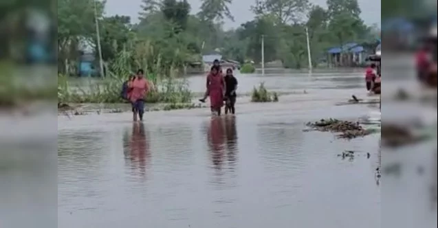 Nepal’i vuran sel ve heyelanda bilanço artıyor: 48 ölü