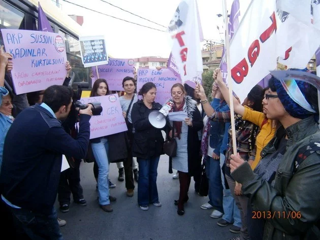Bursalı kadınlardan Başbakan'a tepki