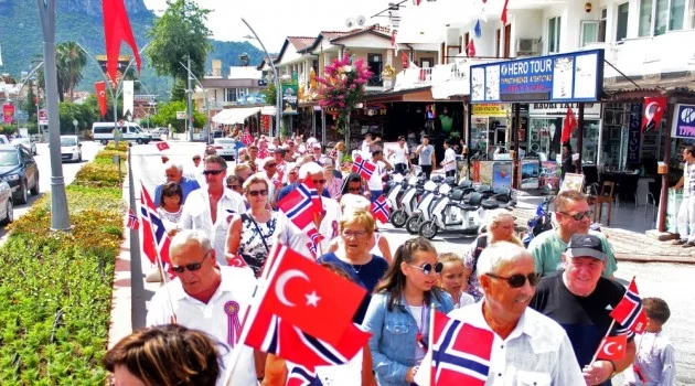 Norveç milli bayramı Kemer’de kutlandı