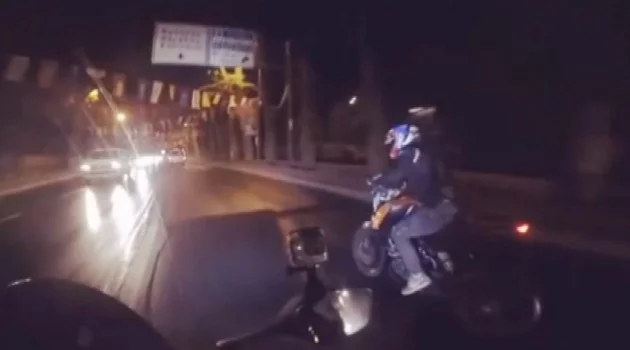 (Özel) Dolmabahçe’de motosikletli şov uğruna ölümden döndü