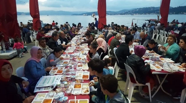Paşabahçe Meydan’da 5 bin Beykozlu iftar yaptı