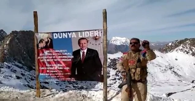 PKK terör örgütünden kurtarılan bölgeye Cumhurbaşkanı Erdoğan’ın posterini astı