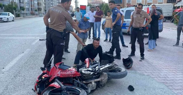 Polisten kaçan motosiklet sürücüsü kamyonete çarpınca yakalandı