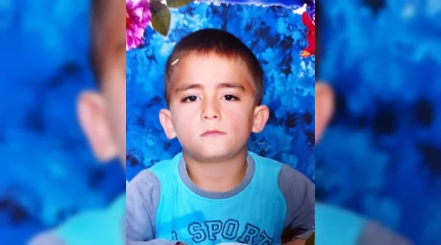 Pompalı tüfekle öldürülen 11 yaşındaki çocuğun cenazesini yakınları teslim aldı