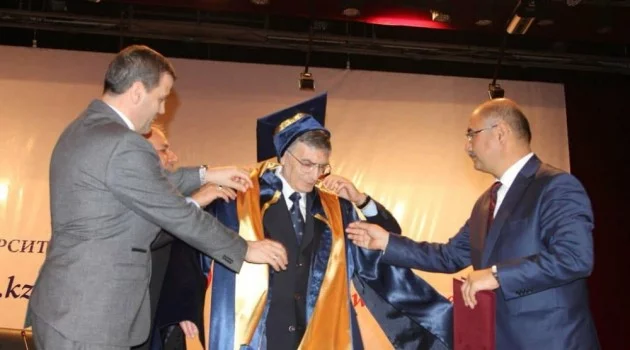 Prof. Dr. Aziz Sancar Ahmet Yesevi Üniversitesinde