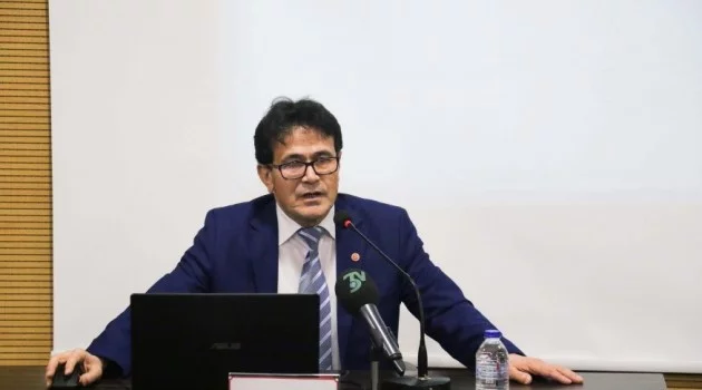 Prof. Dr. Çakan: "Doğu Türkistan, Türk ve İslam dünyasının kanayan yarasıdır"