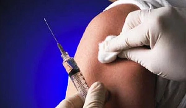 "Risk grubundaki hastalar grip aşısını ihmal etmemeli"