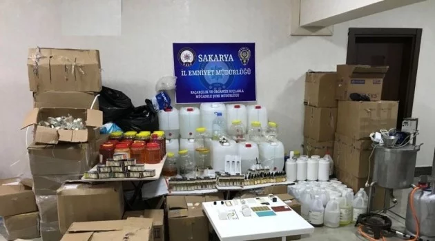 Sakarya’da kaçak elektronik sigara ve likid imalathanesine baskın: 2 gözaltı