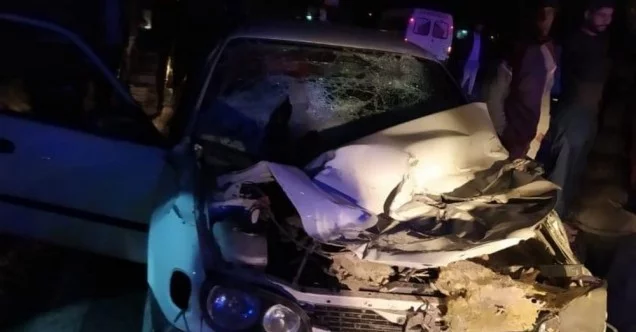 Şanlıurfa’da otomobil biçerdövere çarptı: 1 ölü, 2 yaralı