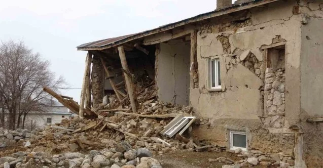 Sarız’da hasar tablosu gün geçtikçe ortaya çıkıyor