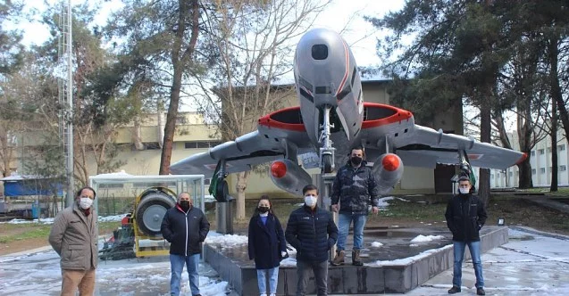 Türkiye'nin gönüllü savaş uçağı restorasyoncuları