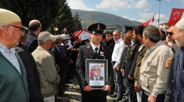 Şehit jandarma uzman çavuş Akşehir’de defnedildi
