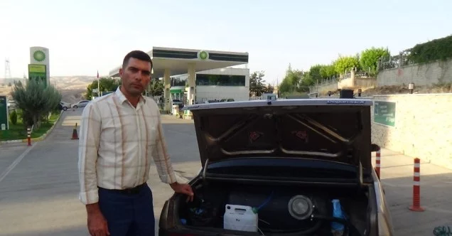 Siirt’te yaşayan fizik mühendisi, arabasını suyla çalıştıran cihaz yaptı